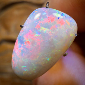 3.4cts - Top South Australian White Opal from Coober Pedy