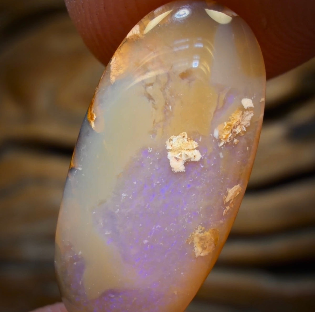 4.75cts - Solid Australian Boulder Pipe Opal