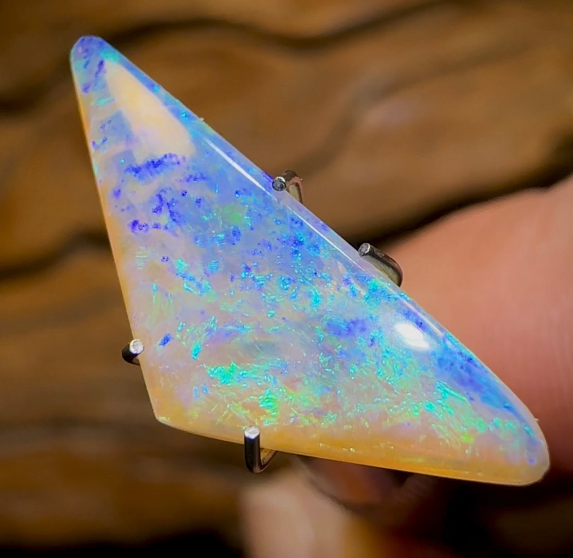 2.35cts - Rare Mintabie Crystal Opal. Decades Old ISAACS CUT - Opal Whisperers