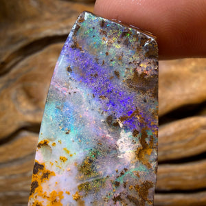 HDW 95.7cts - Queensland Boulder Seam Opal Rough Piece. Natural Split