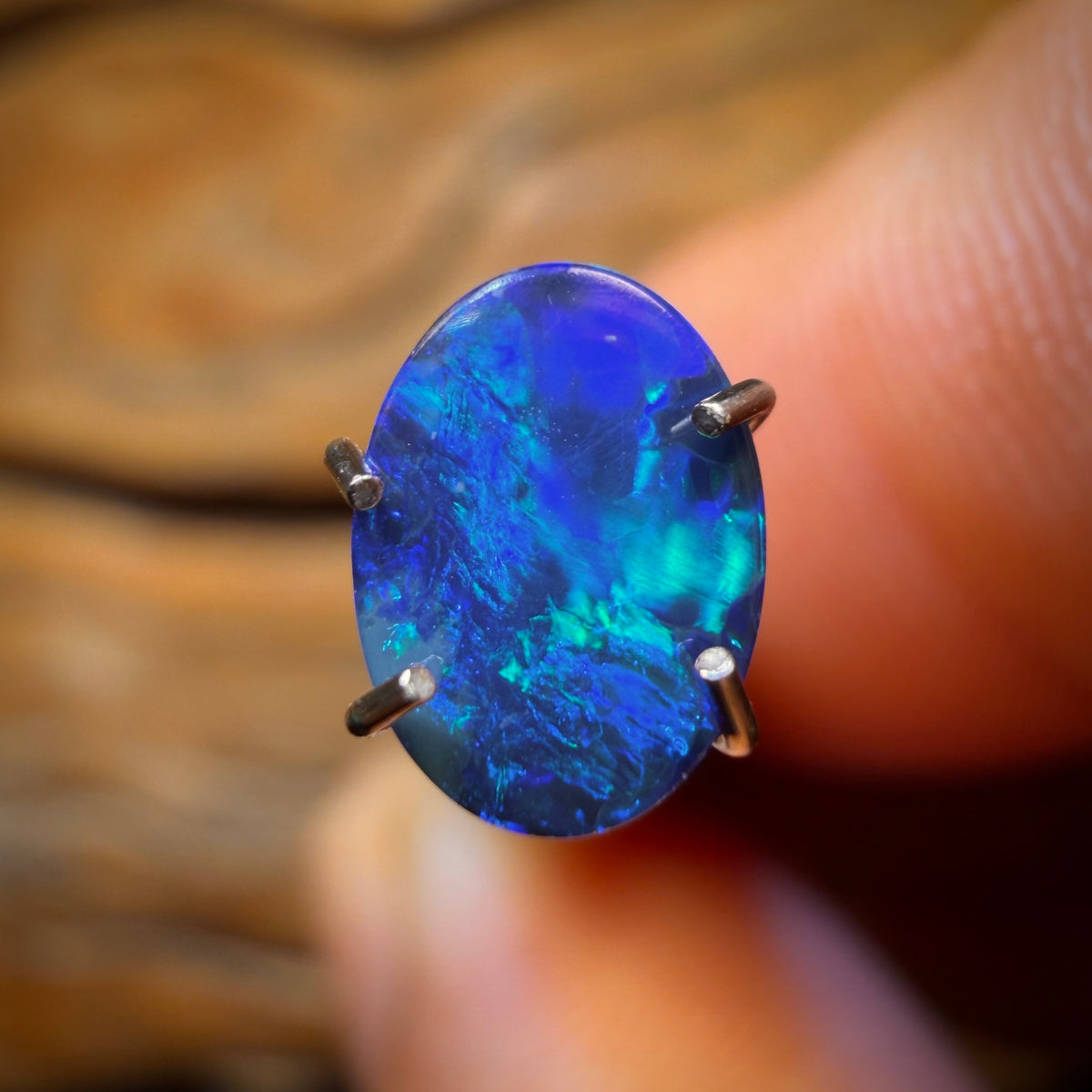 0.6cts - Australian Boulder Opal Doublet