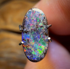 1.7cts - Queensland Boulder Seam Opal from Winton. Australian Opal