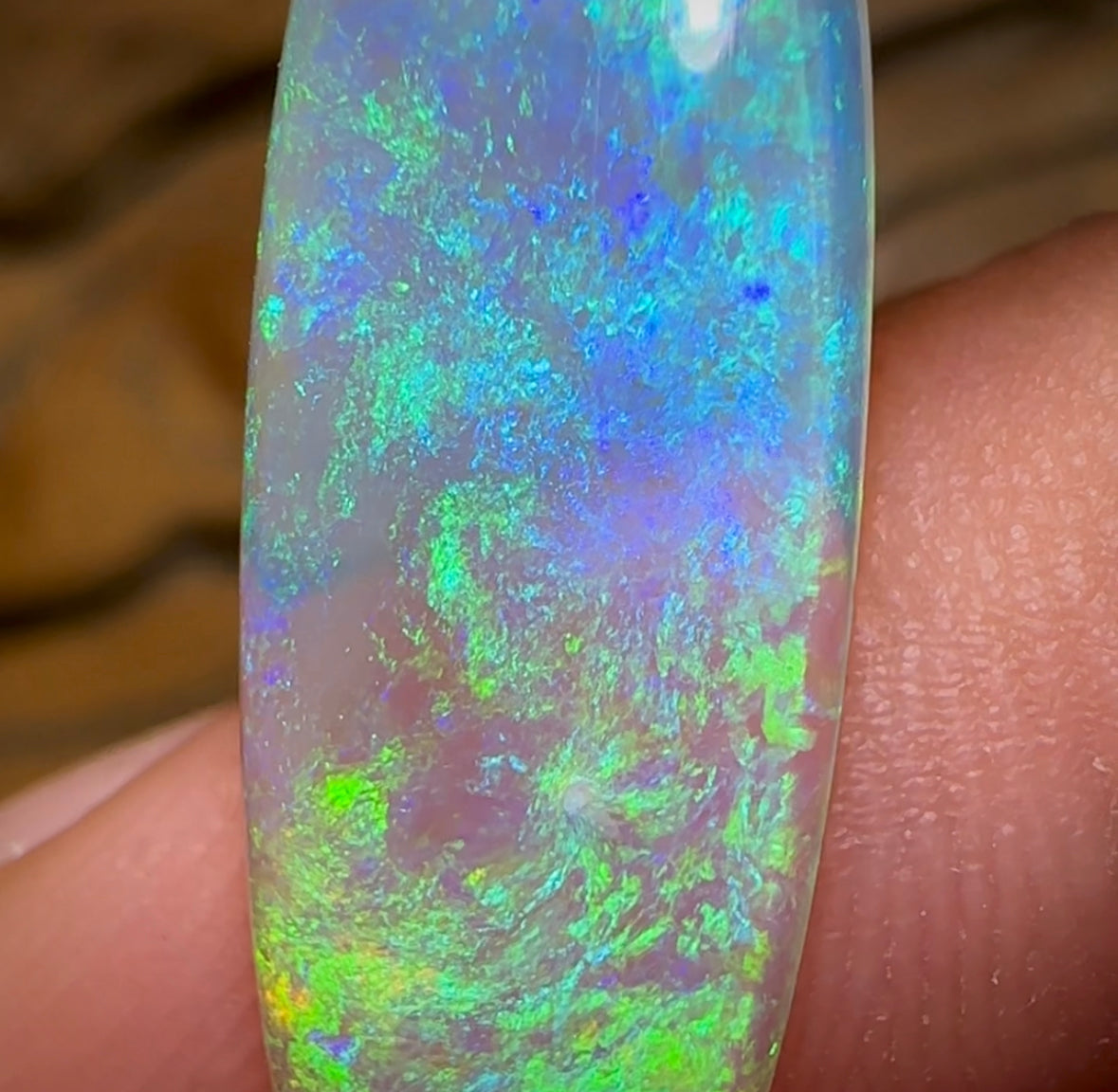 5.8cts - Rare Mintabie Crystal Opal. Gem Quality - Opal Whisperers