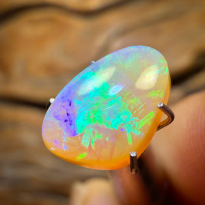 1,9 ct - Massiver australischer Boulder-Pipe-Opal mit goldenen Kristallen