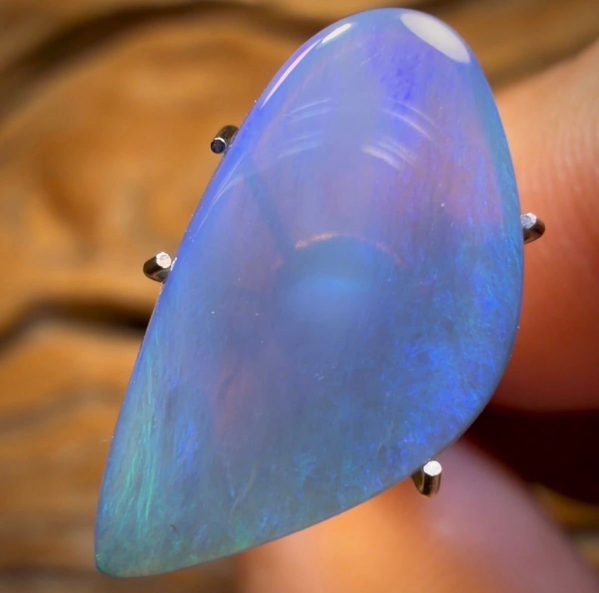 4,1 ct – Halbkristallopal aus Lightning Ridge