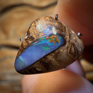 4.9cts - Australian Boulder Seam Opal