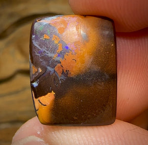 13.6cts - Australian Boulder Opal Eye Kernel Gem.