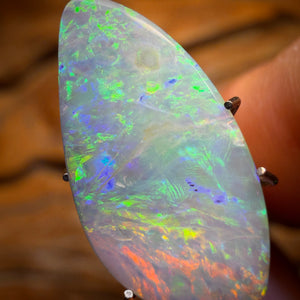 Bargain Card! 3.9cts - Australian Boulder Opal Doublet