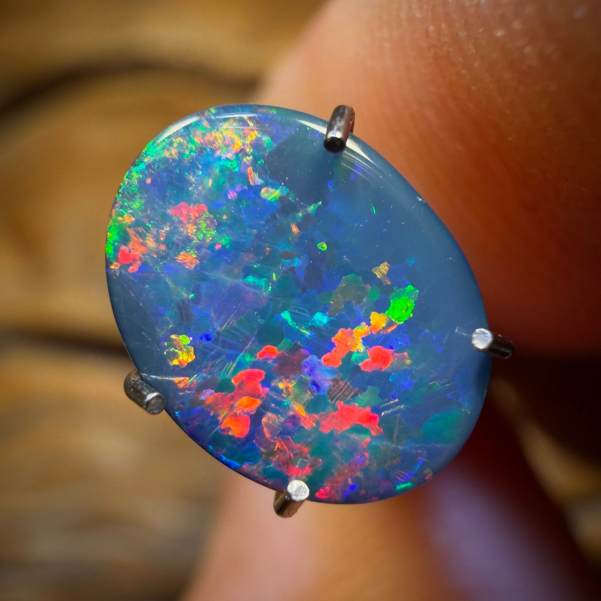 0.9cts - Australian Boulder Opal Doublet