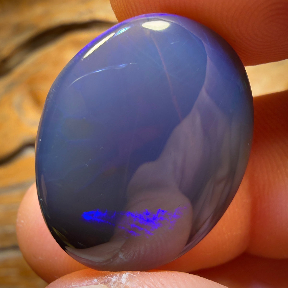 Banger Big N1 Black 24.7cts - ISAAC’S OLD CUT Black Opal from Lightning Ridge