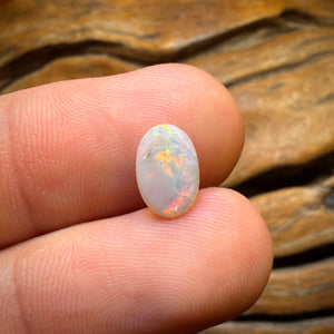 Alex Auction 0.9 cts - Opale de cristal d'Australie du Sud de Coober Pedy