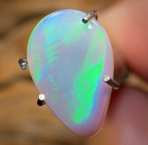 0.9cts - Lightning Ridge Dark Opal