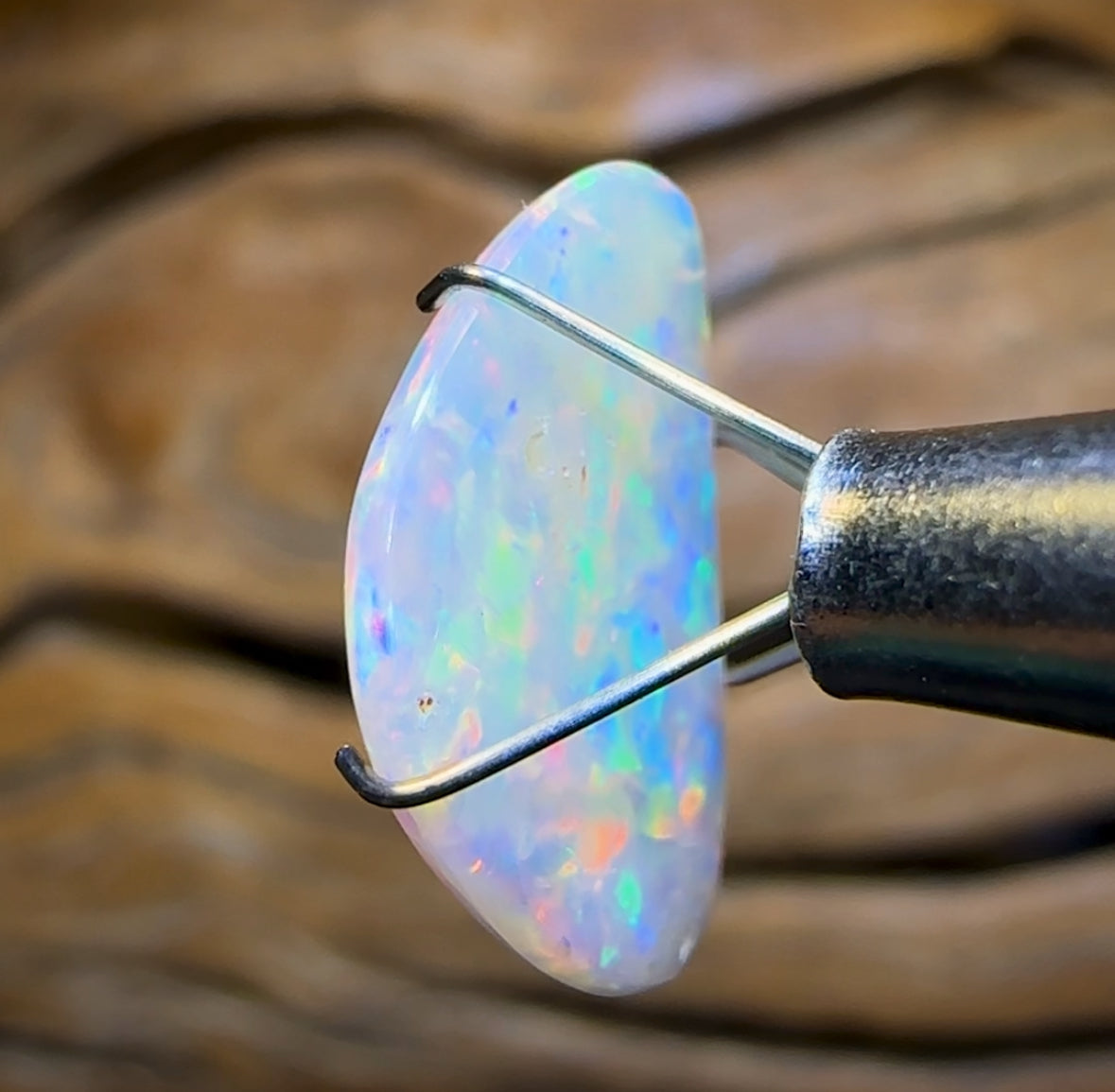 2.82cts - South Australian Crystal Opal