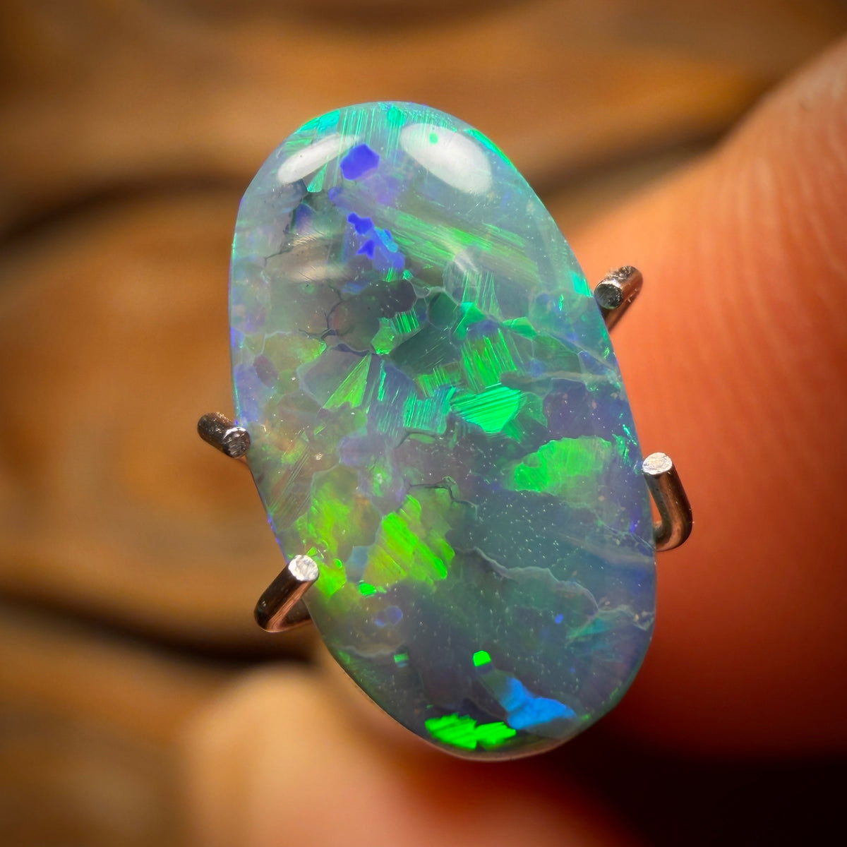 1.1cts - Lightning Ridge Black Opal
