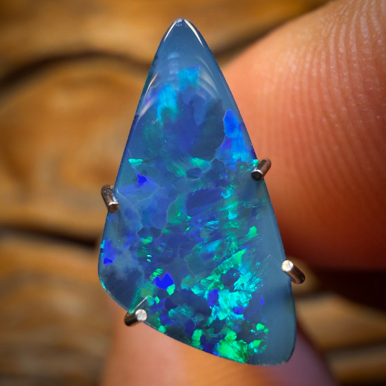 1.2cts - Lightning Ridge Opal Doublet