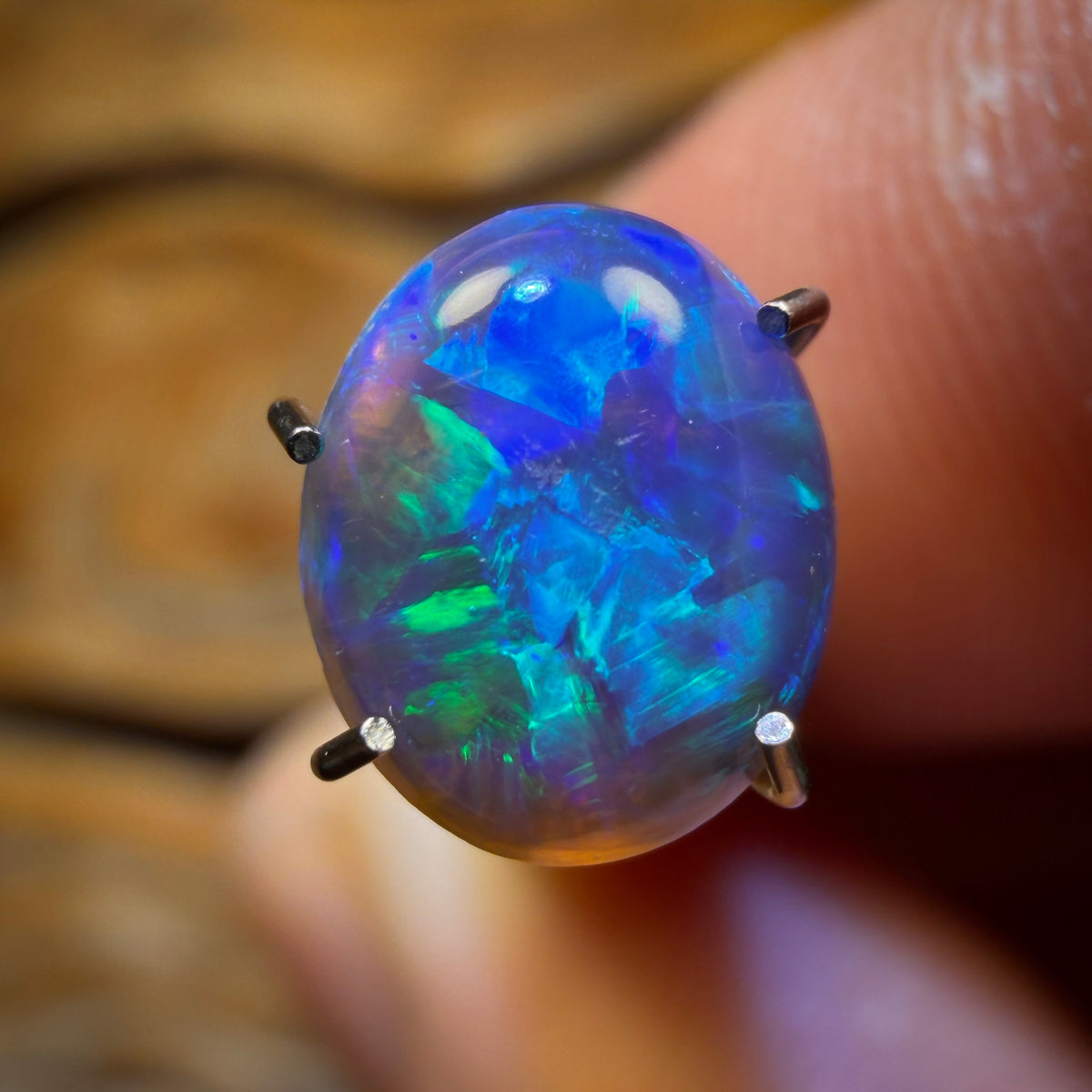 1.2cts - Lightning Ridge Semi Black Opal