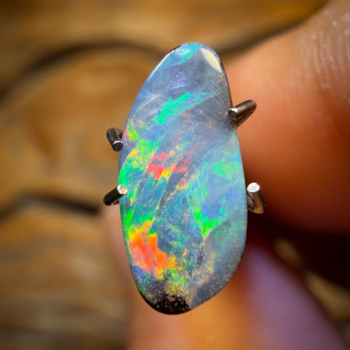 1.3cts - Queensland Boulder Seam Opal. Australian Opal