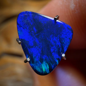 1.4cts - Lightning Ridge Opal Doublet