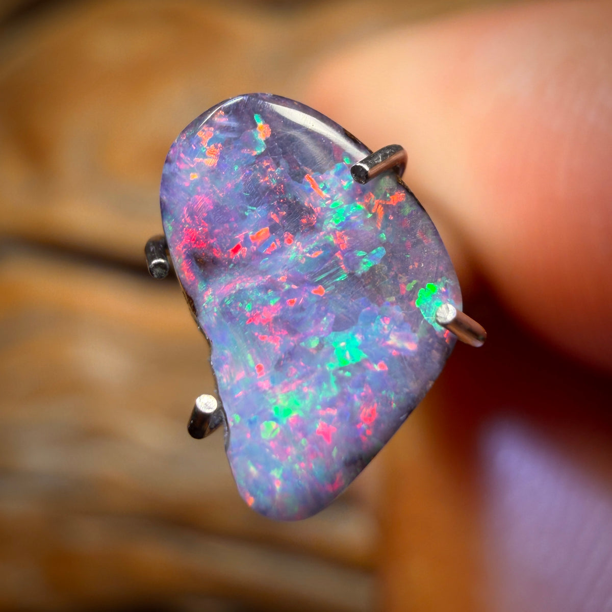 1.4cts - Queensland Boulder Seam Opal from Winton
