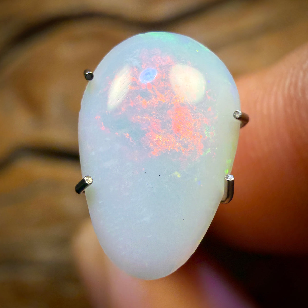 1.4cts - South Australian White Opal from Coober Pedy