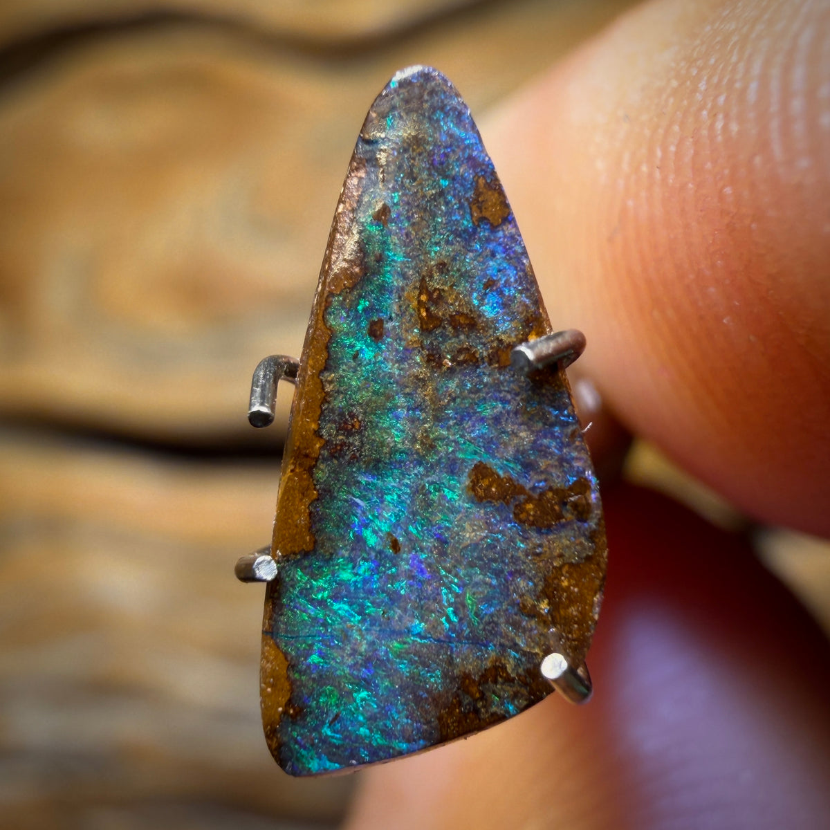 1.55cts - Australian Boulder Seam Opal