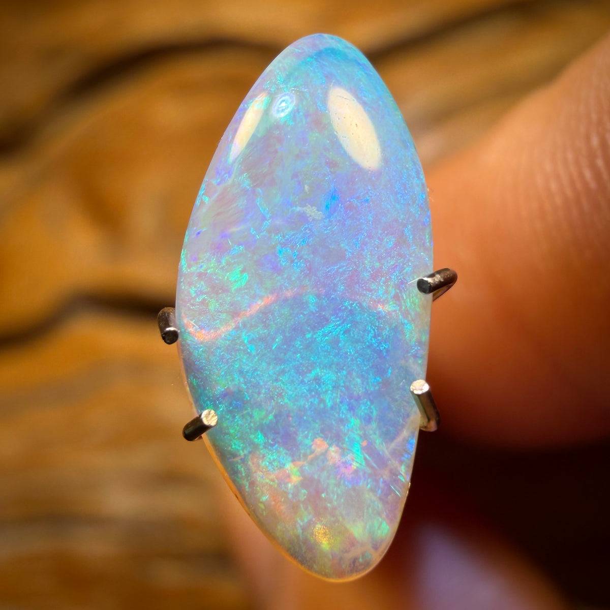 1.65cts - Lightning Ridge Crystal Opal