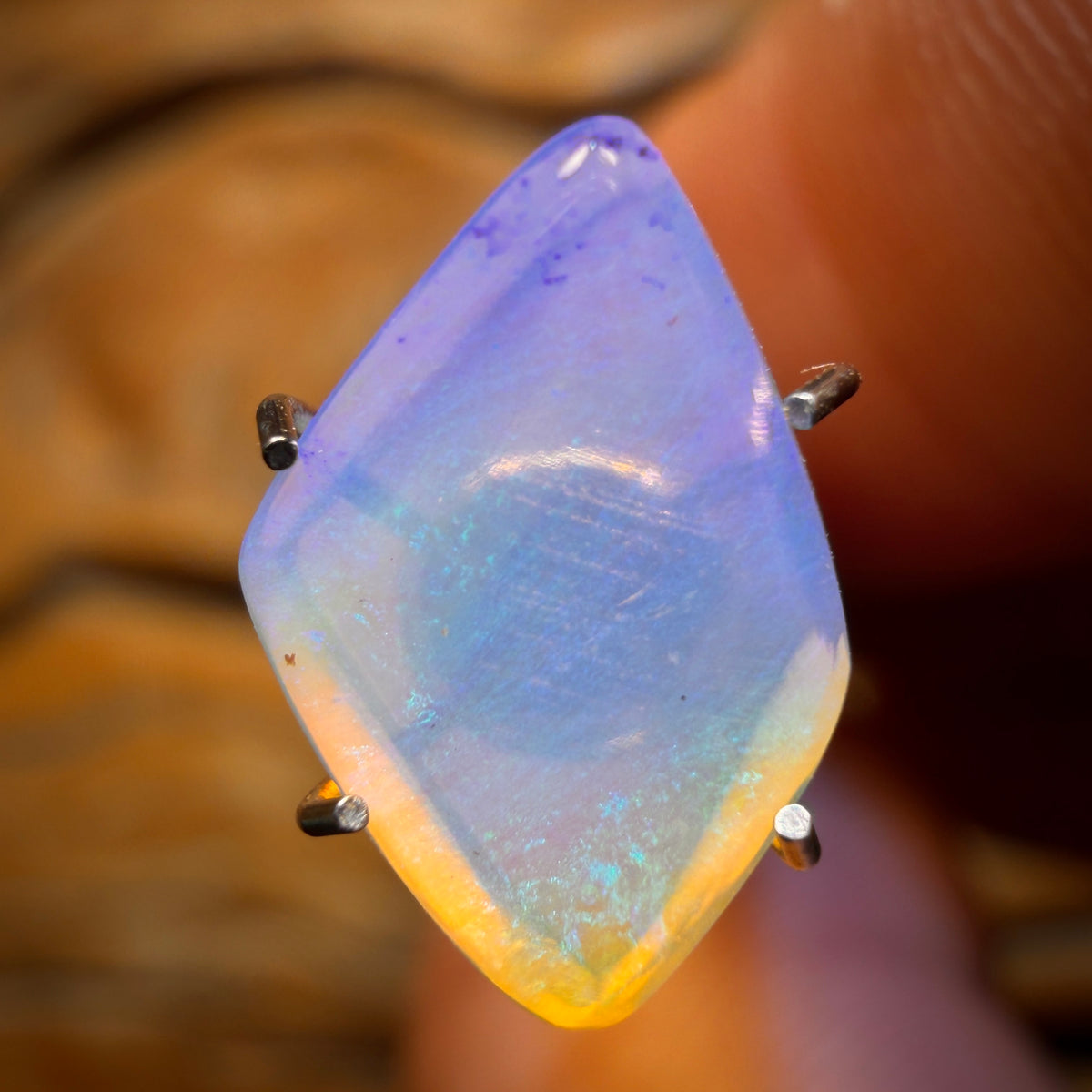 1.6cts - Australian Boulder Seam Crystal Opal