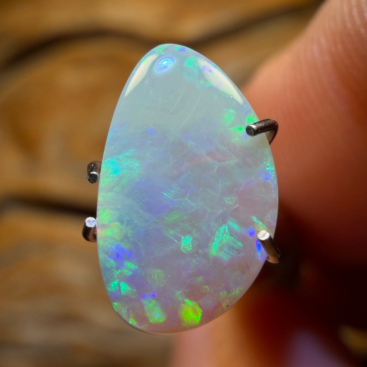 1.6cts - Dark Opal from Lightning Ridge