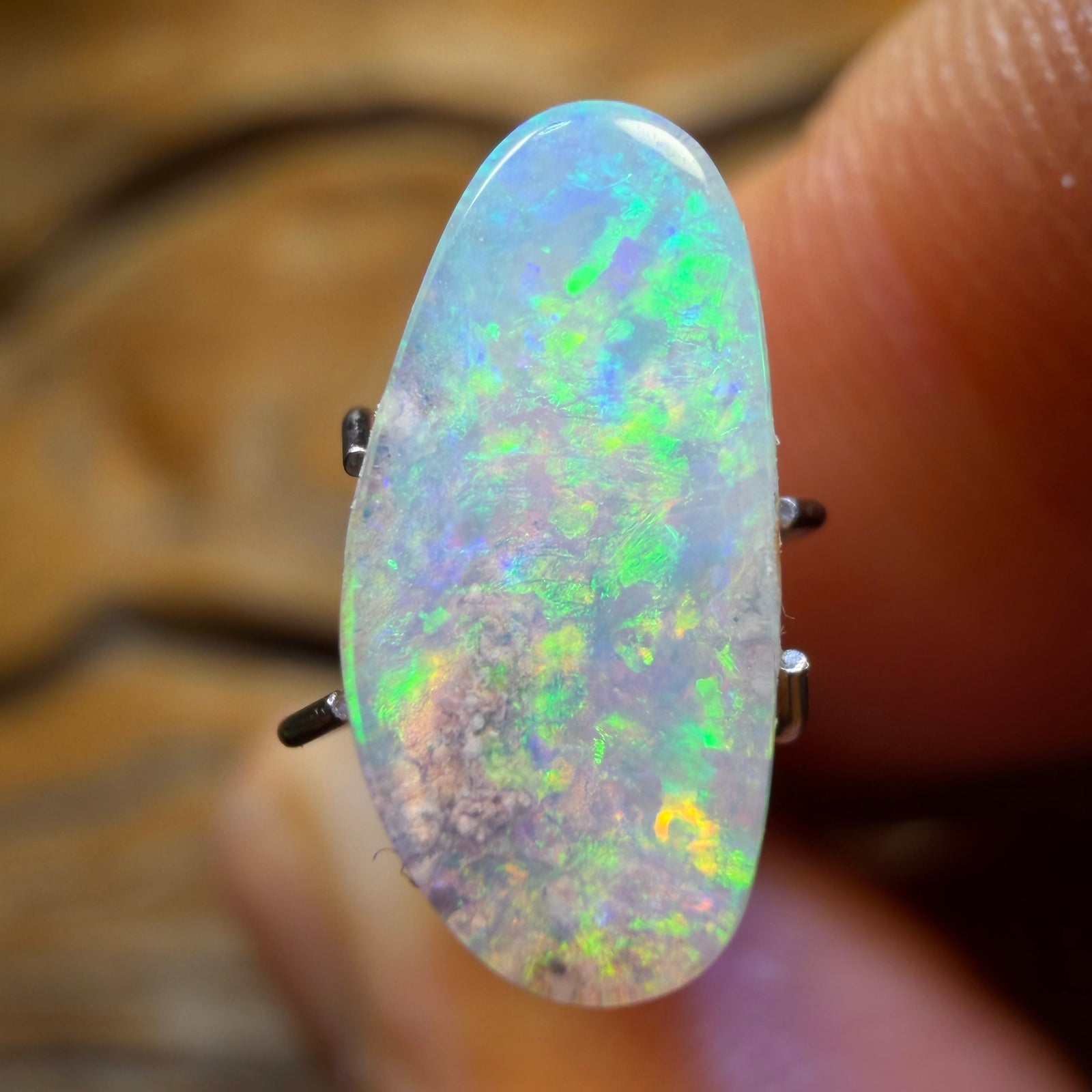 1.6cts - Solid Australian Boulder Pipe Crystal Opal