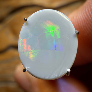 1.7cts - Dark Opal from Lightning Ridge