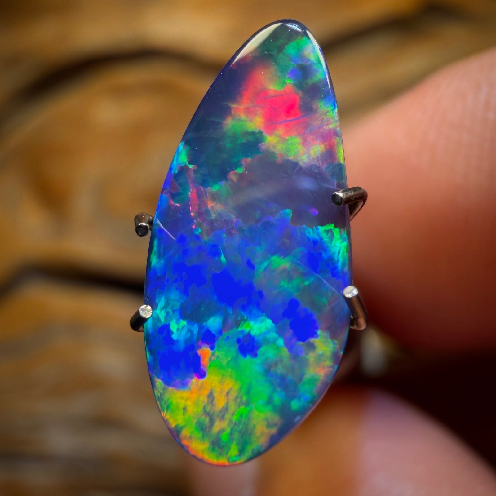 1.8cts - Australian Boulder Opal Doublet