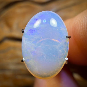 1.8cts - Lightning Ridge Crystal Opal