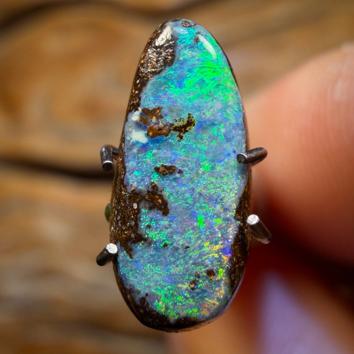 1.8cts - Queensland Boulder Seam Opal. Australian Opal