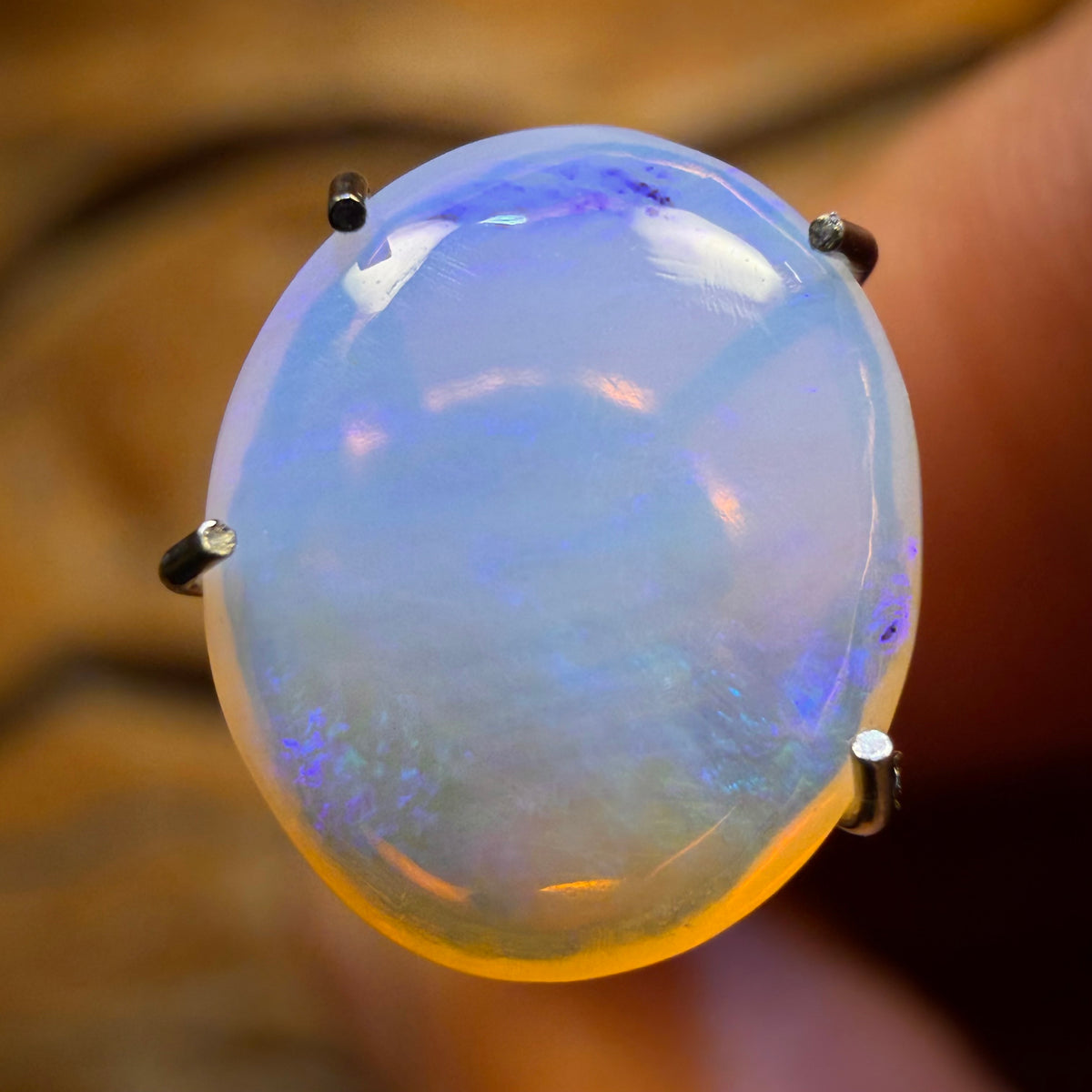 1.8cts - South Australian Crystal Opal