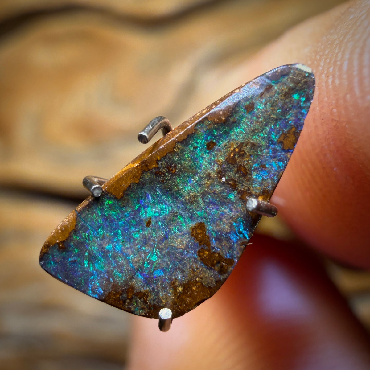 1.55cts - Australian Boulder Seam Opal