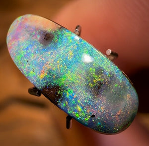 2.3cts - Queensland Boulder Seam Opal from Winton