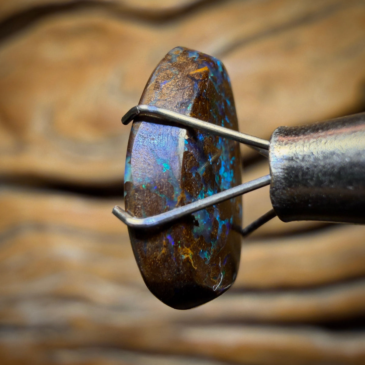 4.5cts - Bubble Band Opal from Winton