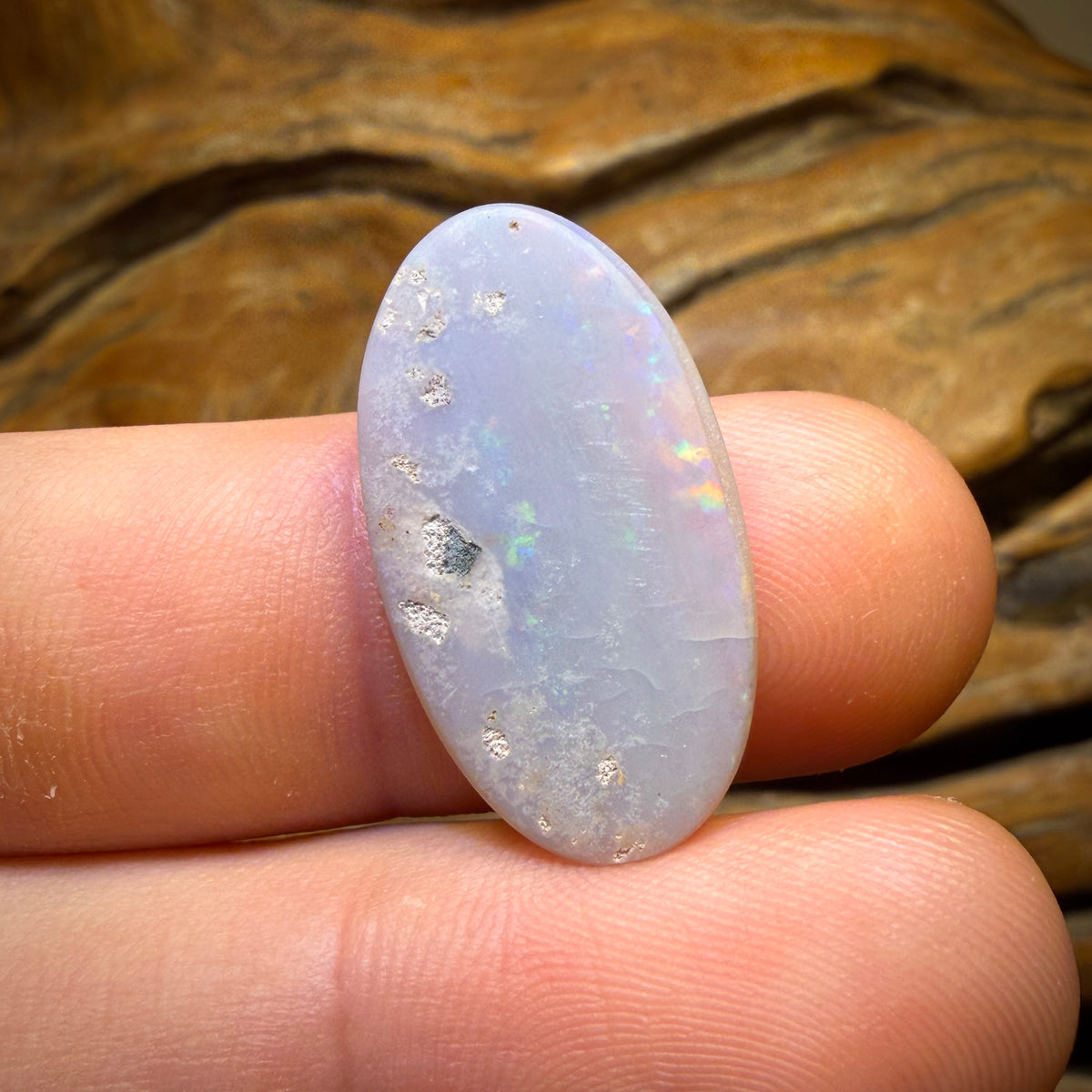 Half Price Card ! 6.8cts - Rare Mintabie Australian Dark Opal inclusions