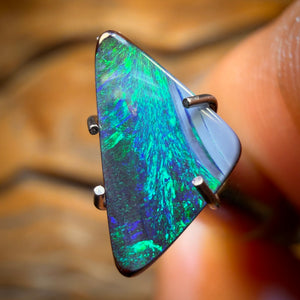 1.2cts - “Fuji” Australian Boulder Seam Opal