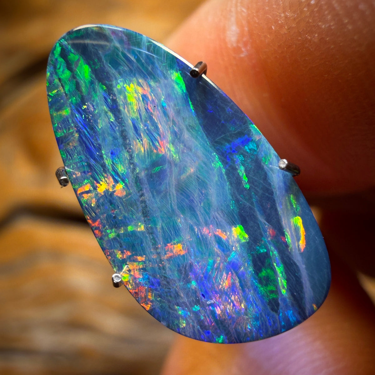 2.8cts - Australian Boulder Opal Doublet
