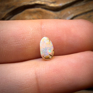 0.9cts - Solid Australian Boulder Pipe Opal