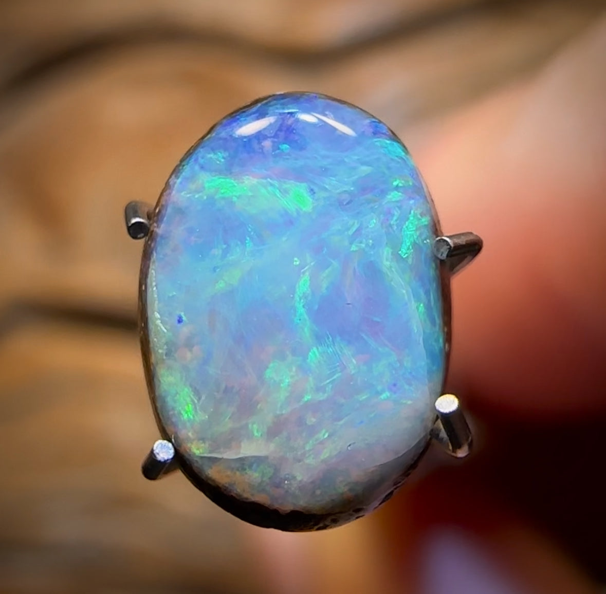 Auction Fall-Through = Your Gain! 🔥 Now More Than 50% Off RRP 🚨 2.1cts - Scandinavian/ Ice Blue ,Queensland Boulder Seam Opal