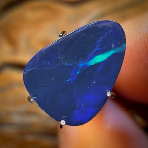 2.7cts - Australian Boulder Opal Doublet