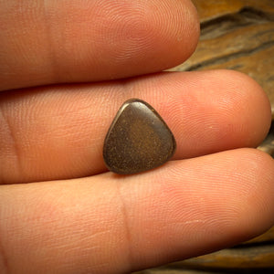 4.1cts - Queensland Boulder Seam Opal. Australian Opal