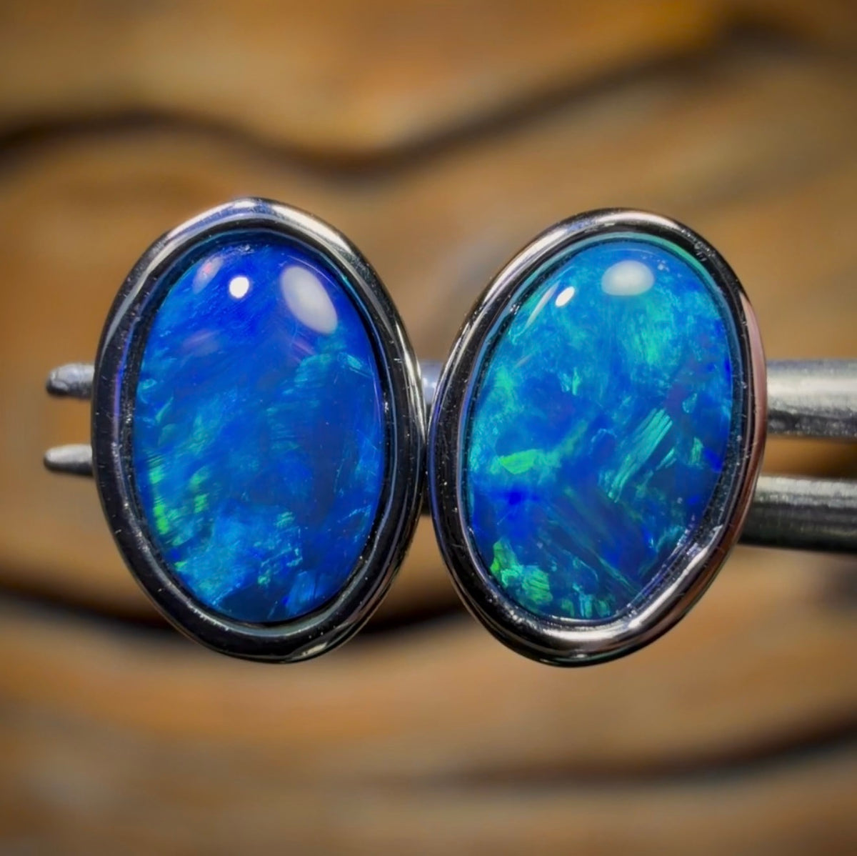 Minimalist 14K Gold Oval Australian Doublet Opal Stud Earrings – Bright Multicolor, 6mm, Handmade
