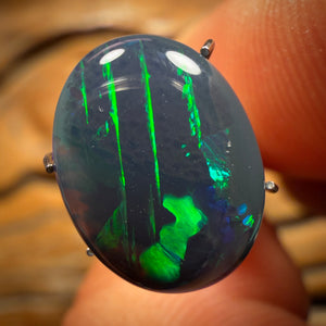 4.7cts - “Claw” Amazing Patterned Black Opal from Lightning Ridge