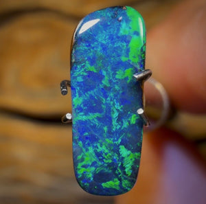 2.25cts - Great Blue Green Gem Queensland Boulder Seam Opal