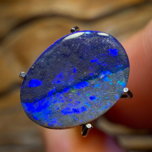 Half Price Card! 2.5cts - Australian Boulder Seam Opal from Winton