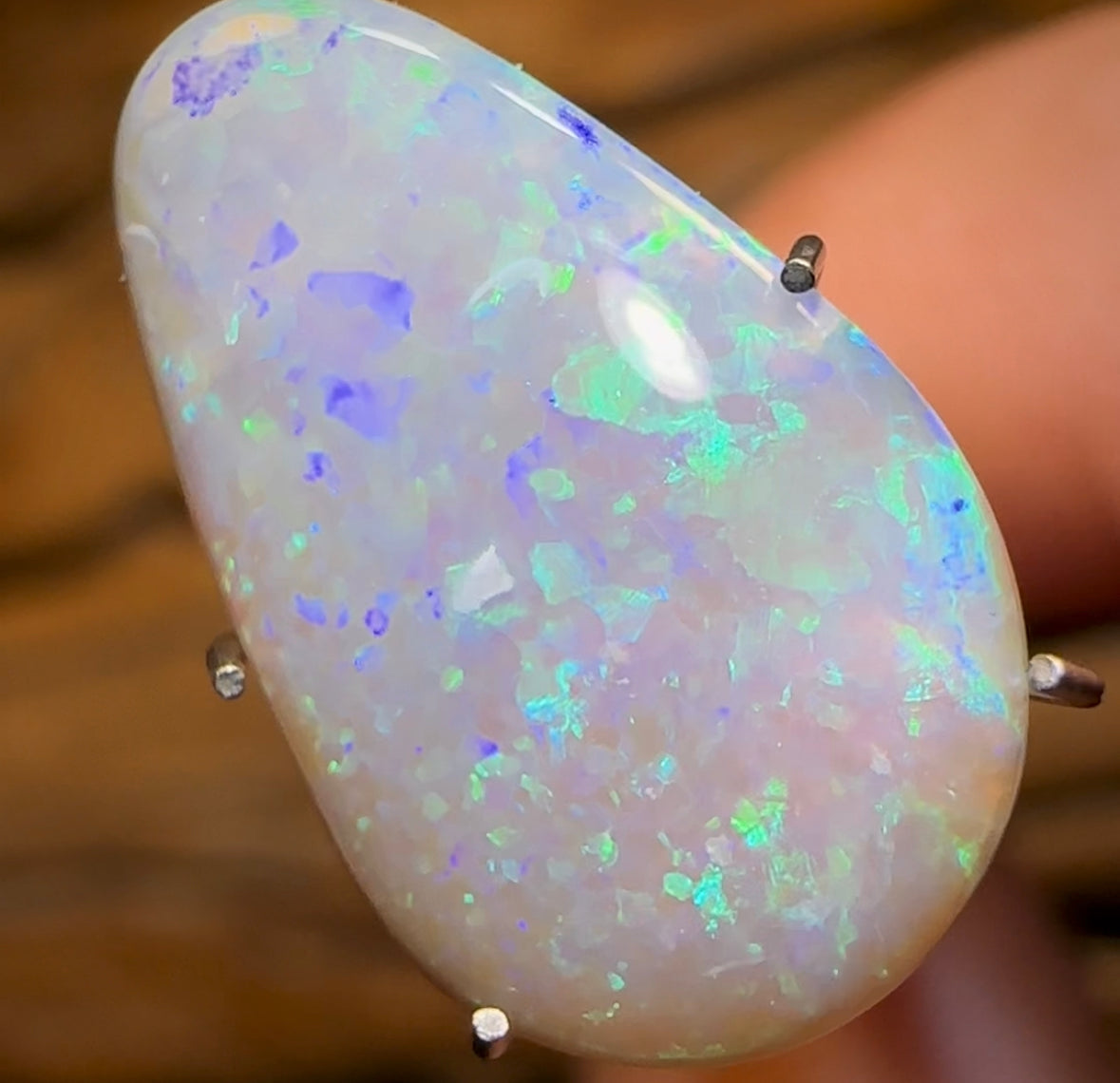 3.1cts - Dark Opal from Lightning Ridge - Opal Whisperers