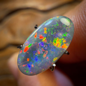 1.94cts - Gem Lightning Ridge Black Opal